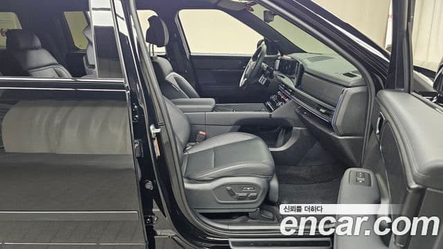 Hyundai Santa Fe 2025 — ფოტო 16/33