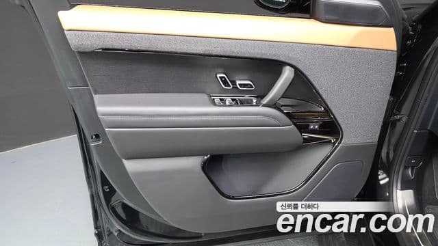 Land Rover Range Rover Sport 2025 — Photo 2/32