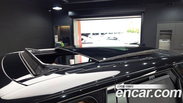 Land Rover Range Rover Sport 2025 — Photo 25/32