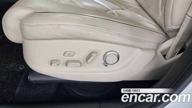 Genesis GV80 2024 — Photo 37/41