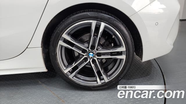 BMW 1 Series 2021 — Photo 34/34