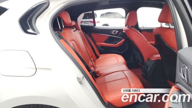 BMW 1 Series 2021 — Photo 8/34