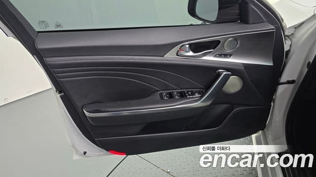 Kia Stinger Meister 2022 — Photo 29/33
