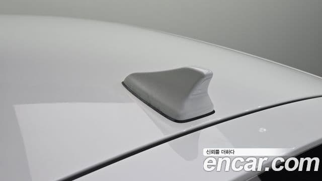 Kia Stinger Meister 2022 — Photo 27/33