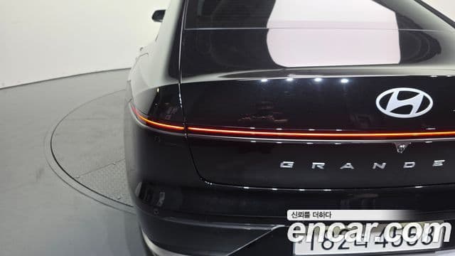 Hyundai Grandeur Hybrid 2024 — Şəkil 26/33