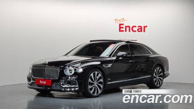 Bentley Flying Spur 2023 — Фото 1/20