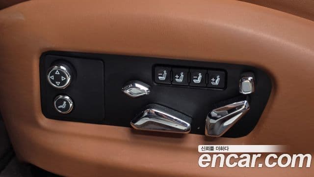 Bentley Flying Spur 2023 — Фото 20/20