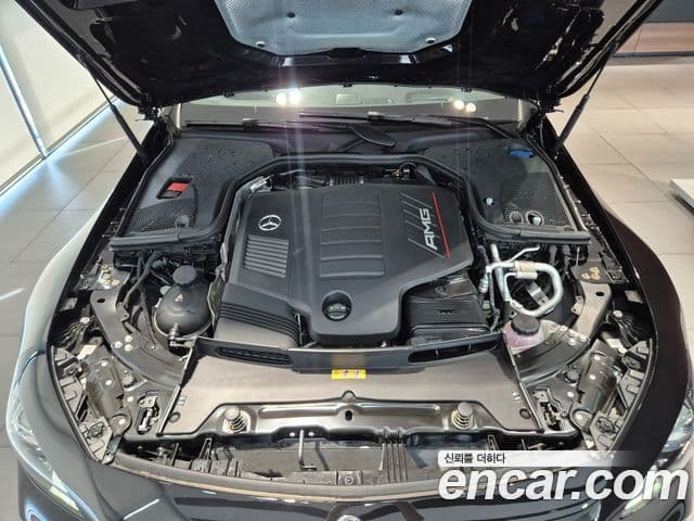 Mercedes-Benz AMG GT 2025 — Photo 9/18
