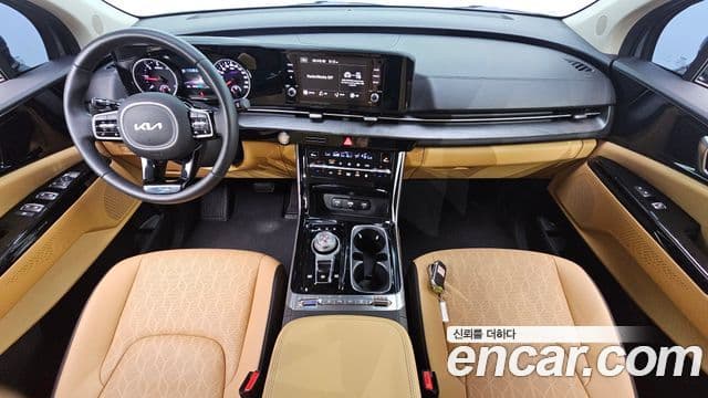 Kia Carnival 2021 — ფოტო 7/20
