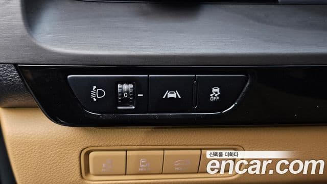 Kia Carnival 2021 — ფოტო 20/20