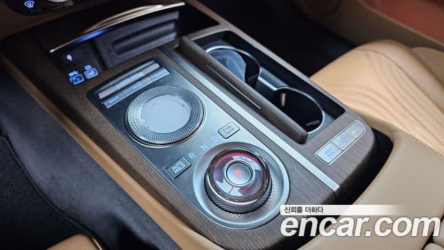 Genesis Electrified G80 2022 — фото 9 из 20