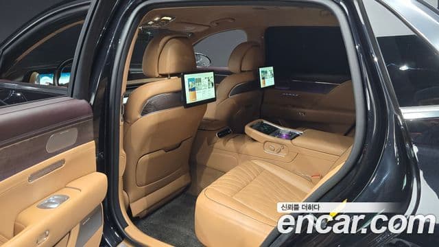 Genesis G90 2023 — Şəkil 11/31