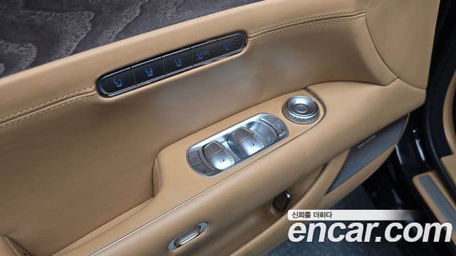 Genesis G90 2023 — Şəkil 25/31