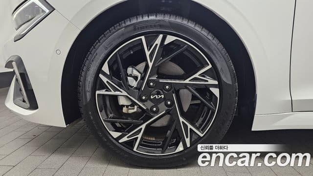 Kia K5 2024 — ფოტო 5/20