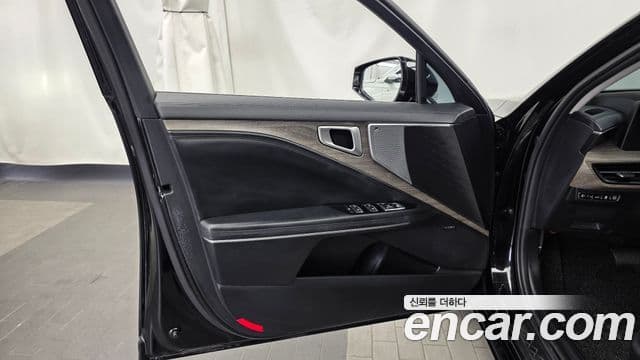 Kia K8 2022 — Photo 32/33