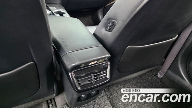Kia K8 2022 — Photo 12/33