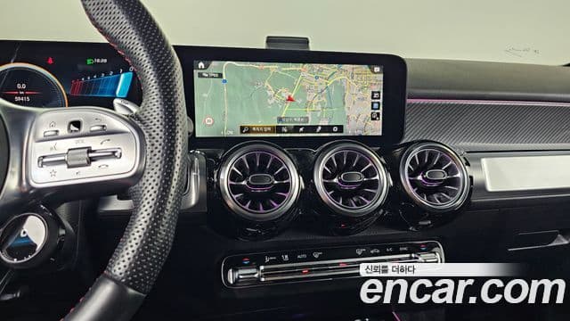 Mercedes-Benz GLB-Class 2022 — Şəkil 12/20