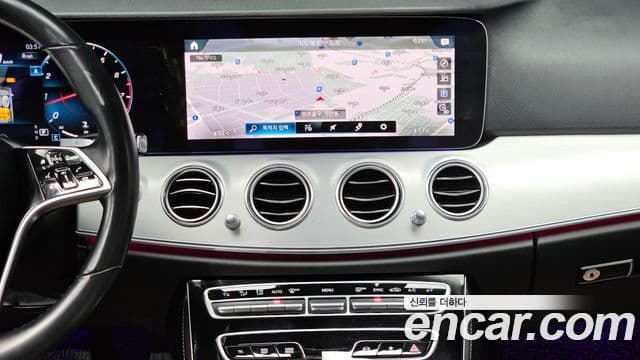 Mercedes-Benz E-Class 2021 — Şəkil 13/20