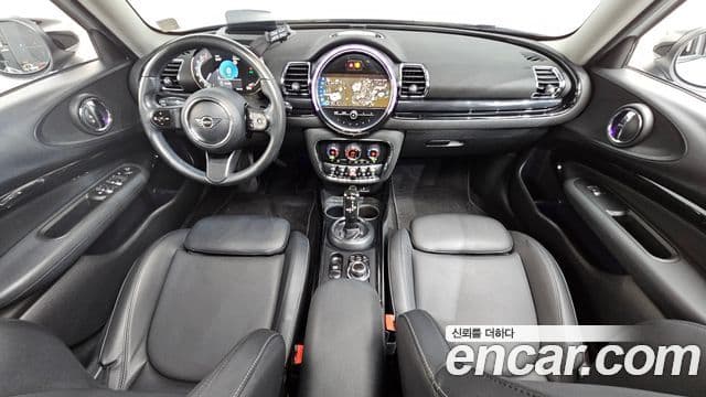 Mini Cooper Clubman 2022 — ფოტო 17/20