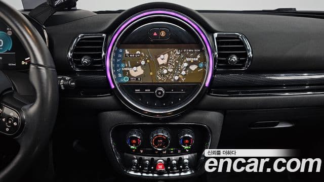 Mini Cooper Clubman 2022 — ფოტო 16/20