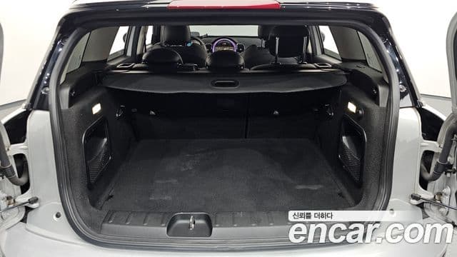 Mini Cooper Clubman 2022 — ფოტო 20/20