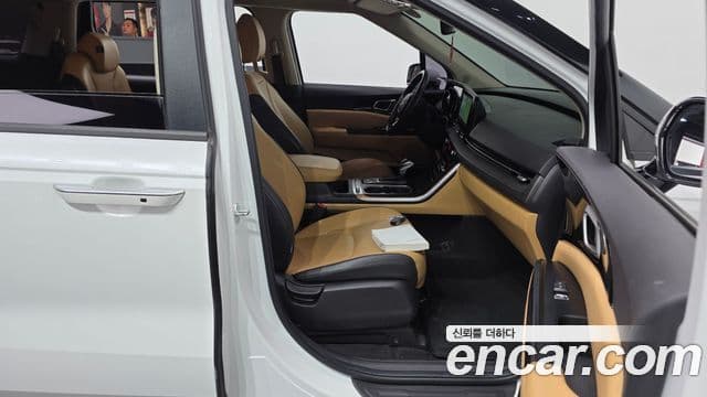 Kia Carnival 2022 — ფოტო 12/31
