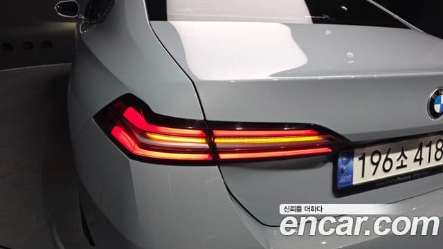 BMW 5 Series 2024 — Photo 24/41