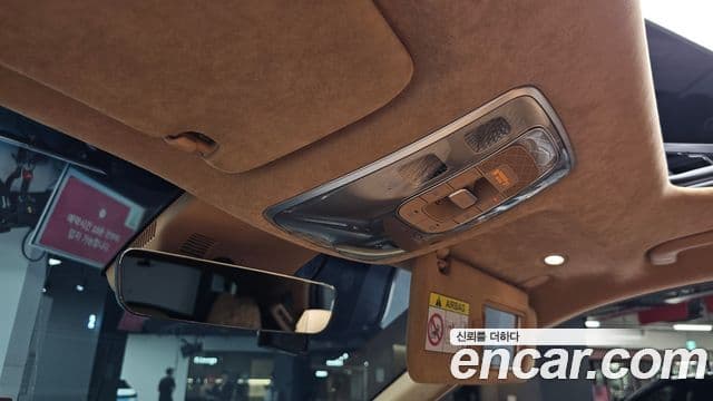 Genesis GV80 2021 — ფოტო 17/20