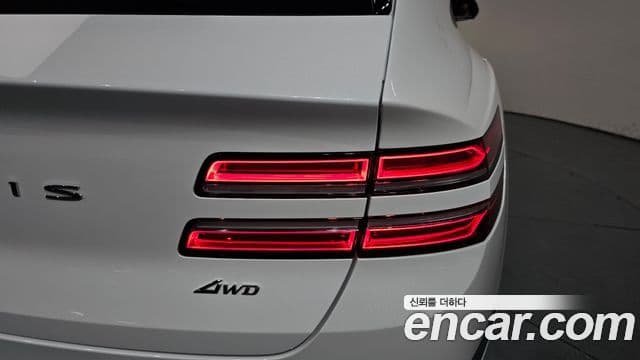 Genesis GV80 2021 — Photo 9/40