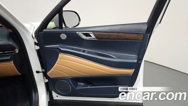 Genesis GV80 2021 — Photo 32/40