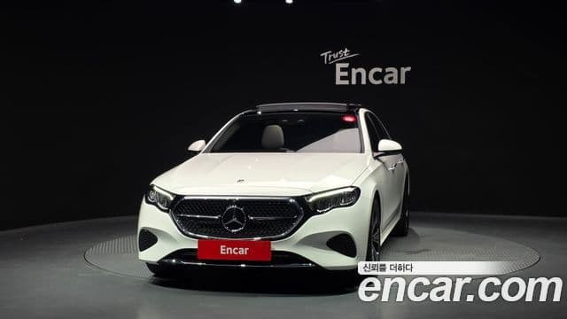 Mercedes-Benz E-Class 2025 — ფოტო 20/20