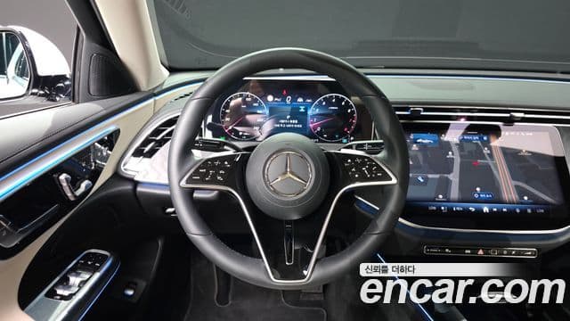 Mercedes-Benz E-Class 2025 — ფოტო 12/20