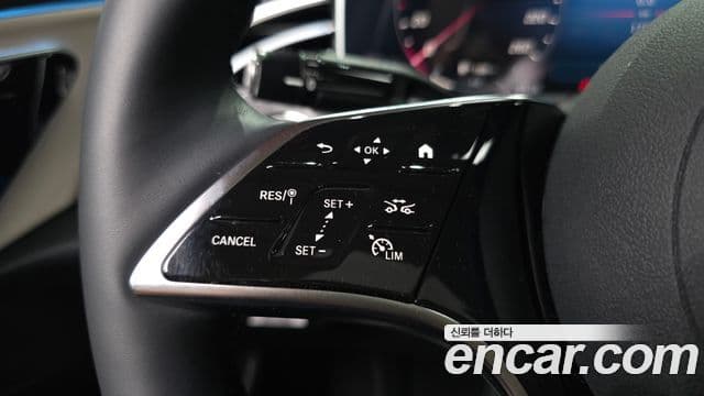 Mercedes-Benz E-Class 2025 — ფოტო 16/20