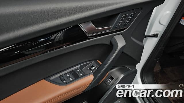 Audi Q5 2024 — Фото 17/20