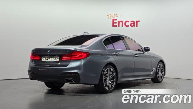 BMW 5 Series 2018 — Şəkil 2/20