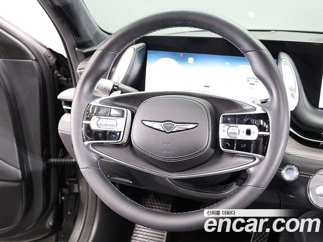 Genesis G90 2022 — фото 13 из 20