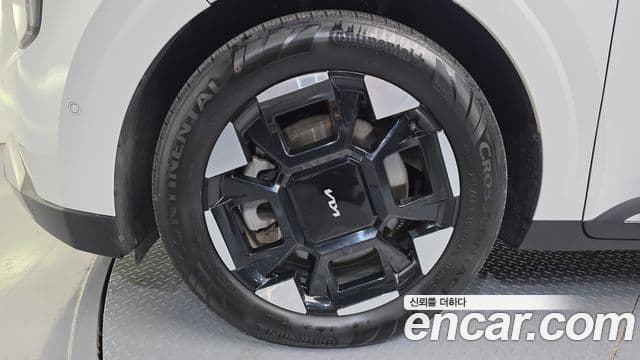 Kia Carnival 2024 — ფოტო 5/20