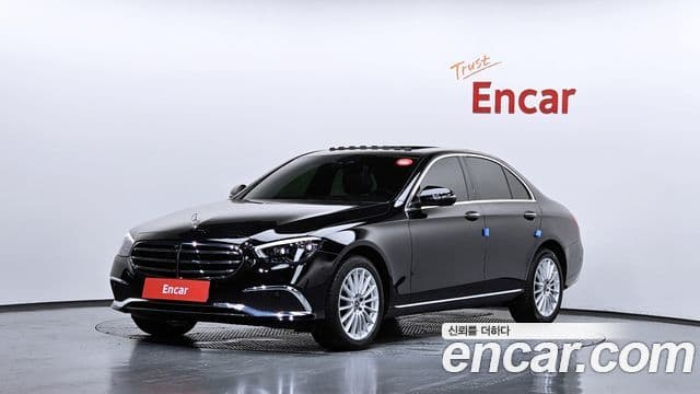Mercedes-Benz E-Class 2021 — ფოტო 20/20