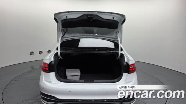 Volkswagen Jetta 2024 — ფოტო 20/20