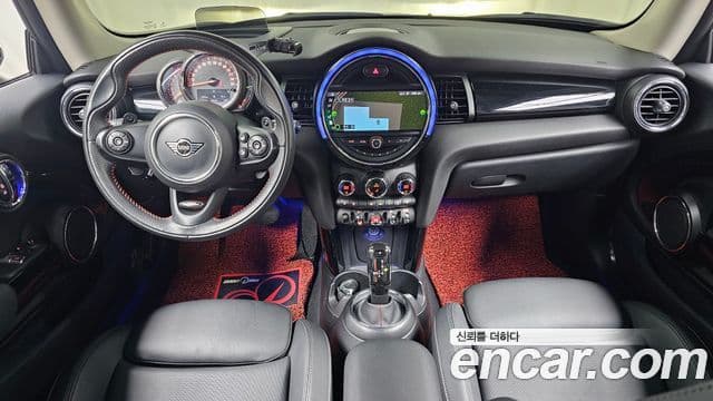 Mini Cooper S 2020 — Фото 7/20