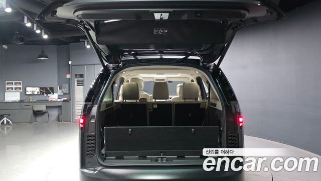 Land Rover Discovery 5 2022 — ფოტო 7/34