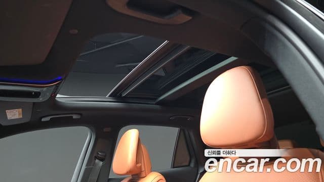 Mercedes-Benz GLC-Class 2025 — ფოტო 19/20