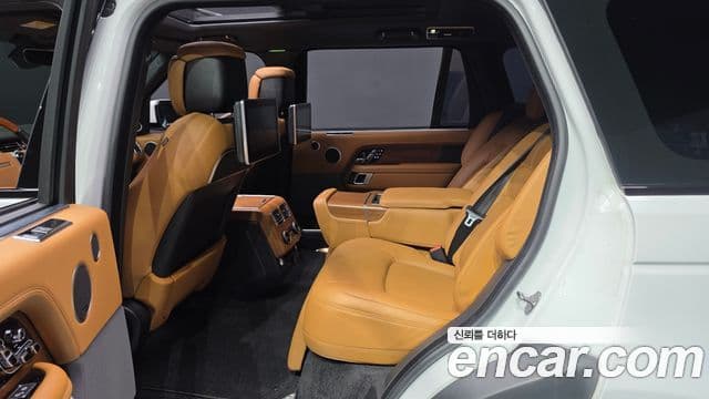 Land Rover Range Rover 2019 — Photo 7/38