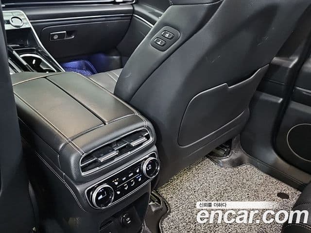 Genesis GV80 2020 — ფოტო 12/18