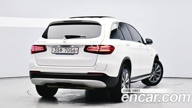 Mercedes-Benz GLC-Class 2019 — Şəkil 2/20