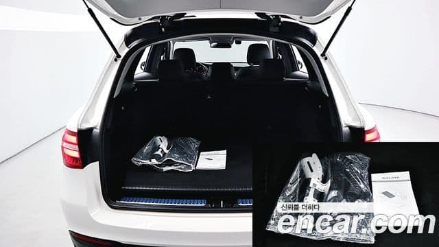 Mercedes-Benz GLC-Class 2019 — Şəkil 10/20