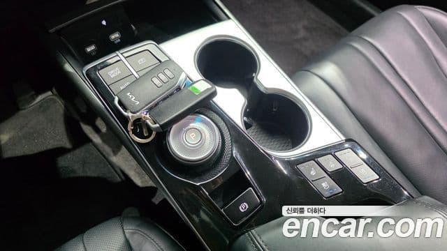Kia K8 2021 — Şəkil 7/20