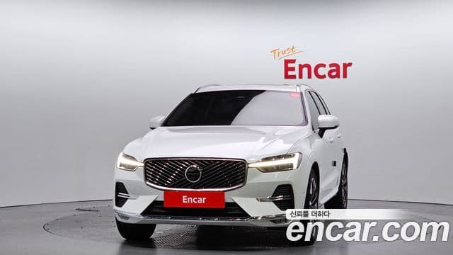 Volvo XC60 2025 — ფოტო 3/20