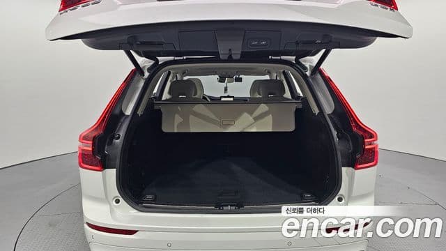 Volvo XC60 2025 — ფოტო 20/20