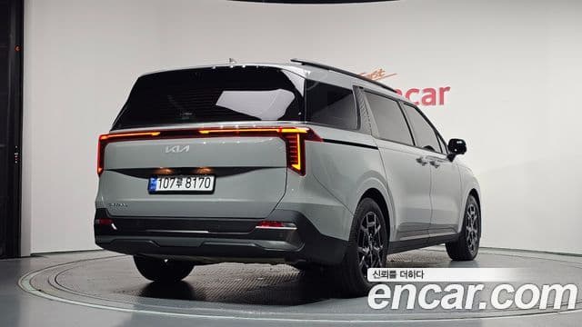 Kia Carnival 2024 — Photo 14/34